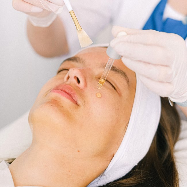 Peeling Facial - Centro de Estética Mercedes Patallo Gijón