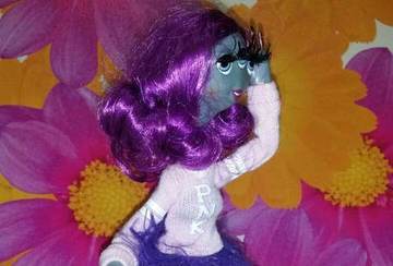 Escaparate de PRIMAVERA en nuestro centro de estética en Gijón