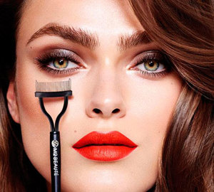 El mejor peine para pestañas: Eyelash Comb de M2 Beauté